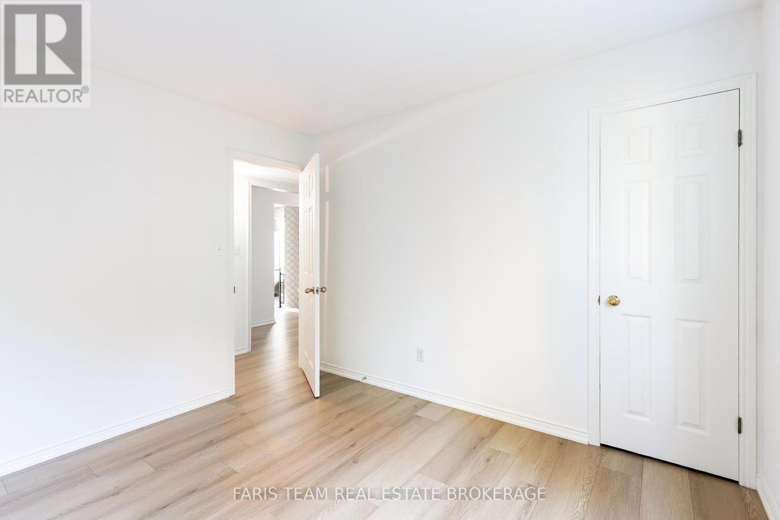 101 - 260 Cedarmere Road, Orillia, Ontario  L3V 7H1 - Photo 17 - S12418580