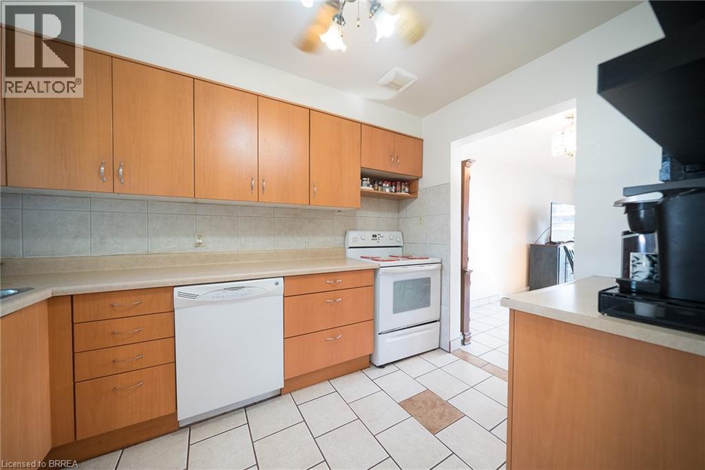 273 Elgin Street Unit# 38, Brantford, Ontario  N3S 5B2 - Photo 3 - 40772172