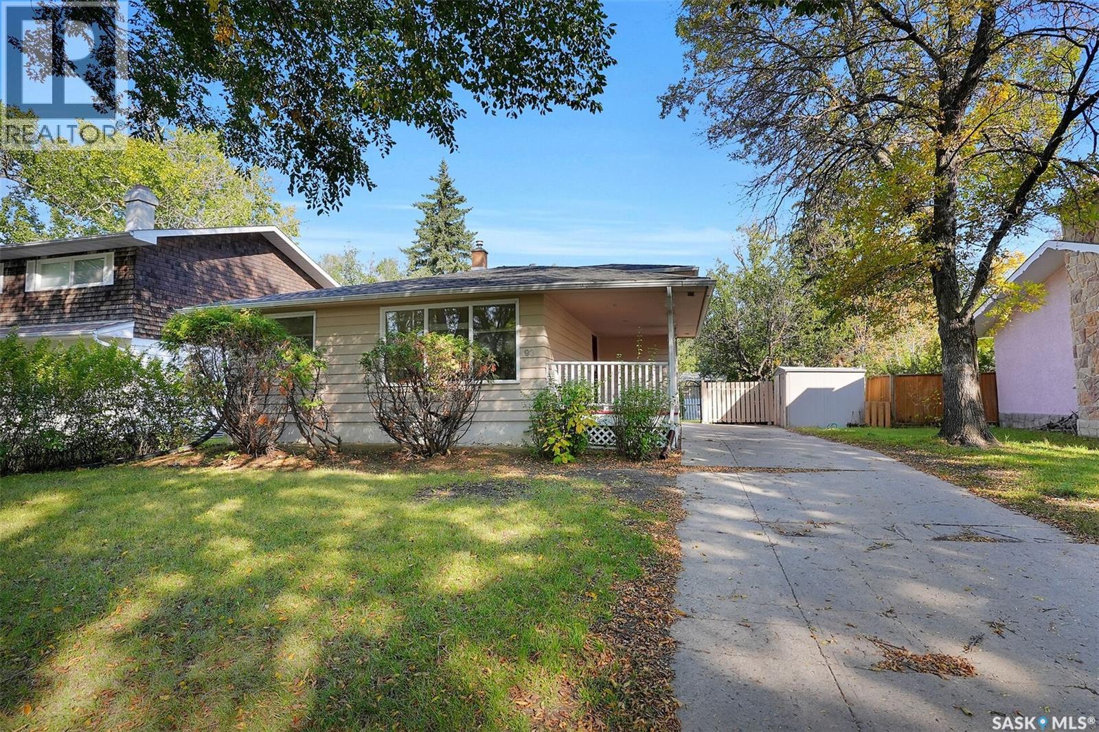 93 Bell Street, Regina, Saskatchewan  S4S 5V2 - Photo 2 - SK018958