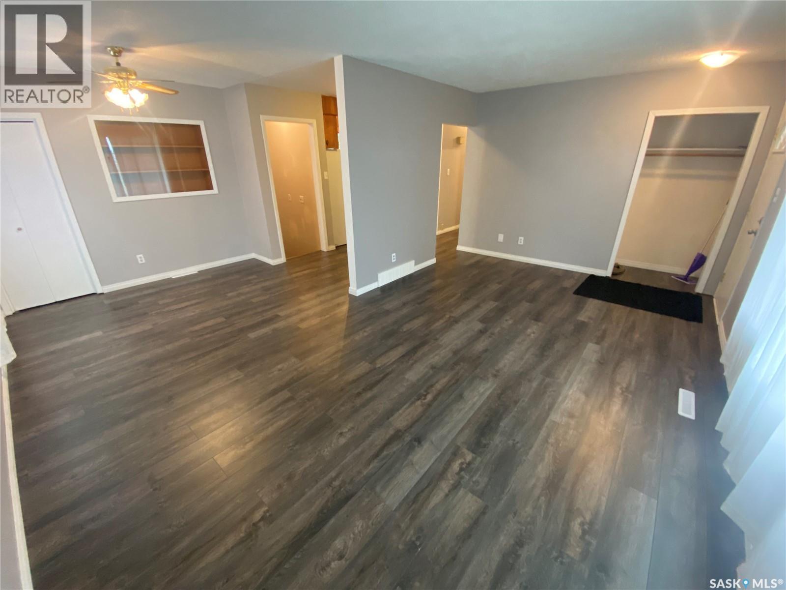 386 Victoria Avenue, Yorkton, Saskatchewan  S3N 1T6 - Photo 5 - SK018927