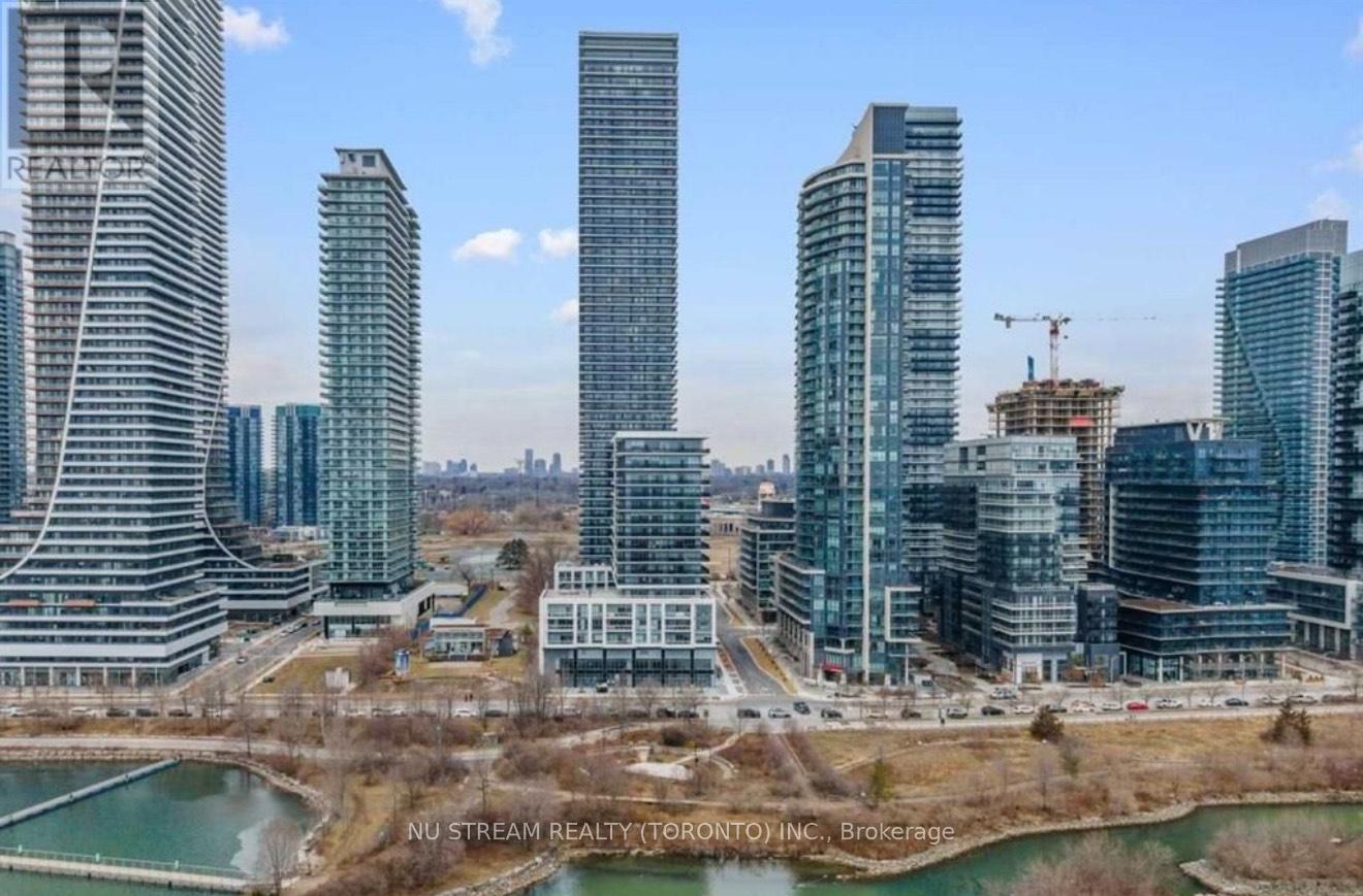 808 - 38 ANNIE CRAIG DRIVE, Toronto, Ontario