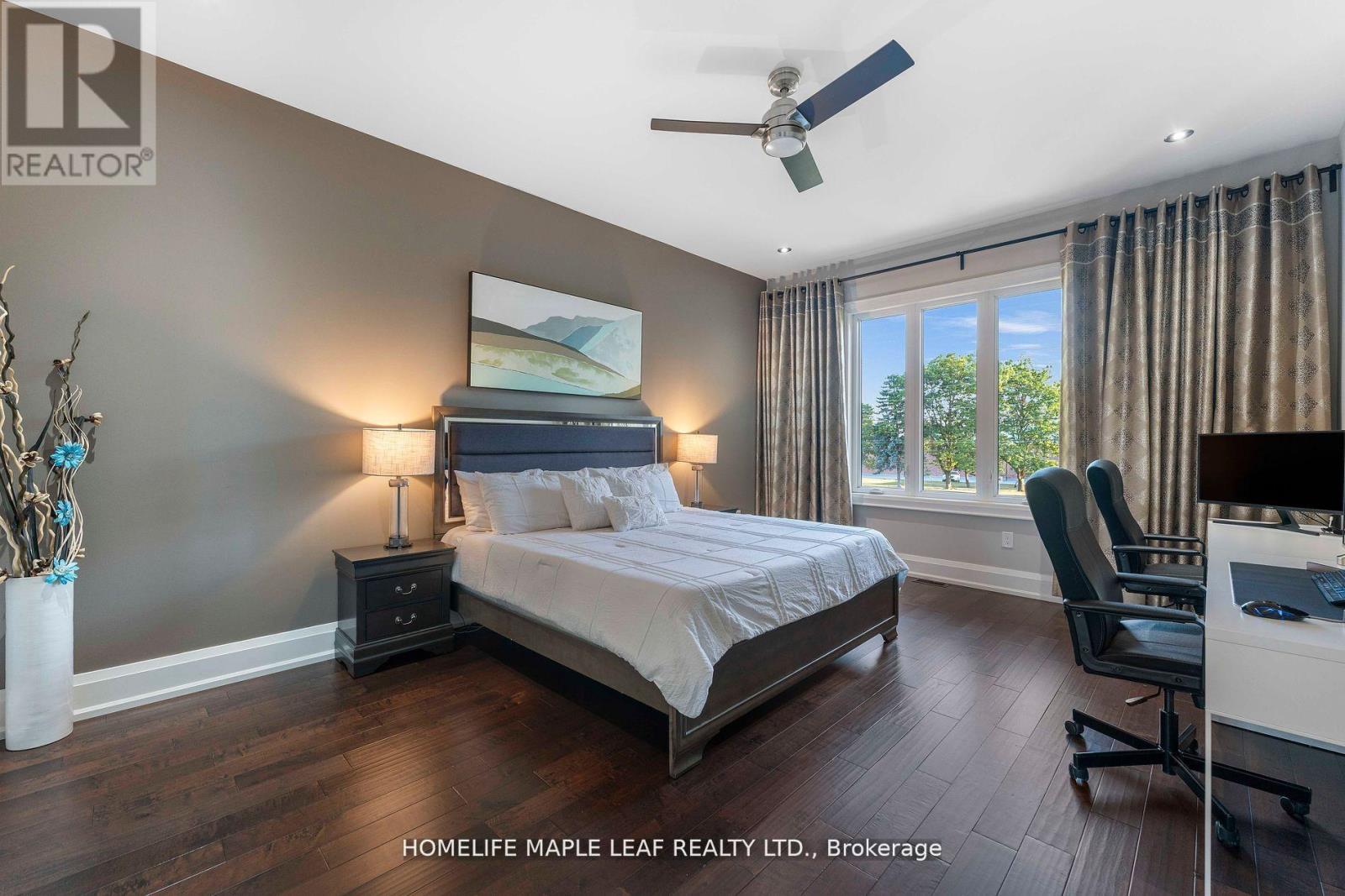 7588 Redstone Road, Mississauga, Ontario  L4T 2B9 - Photo 11 - W12418429