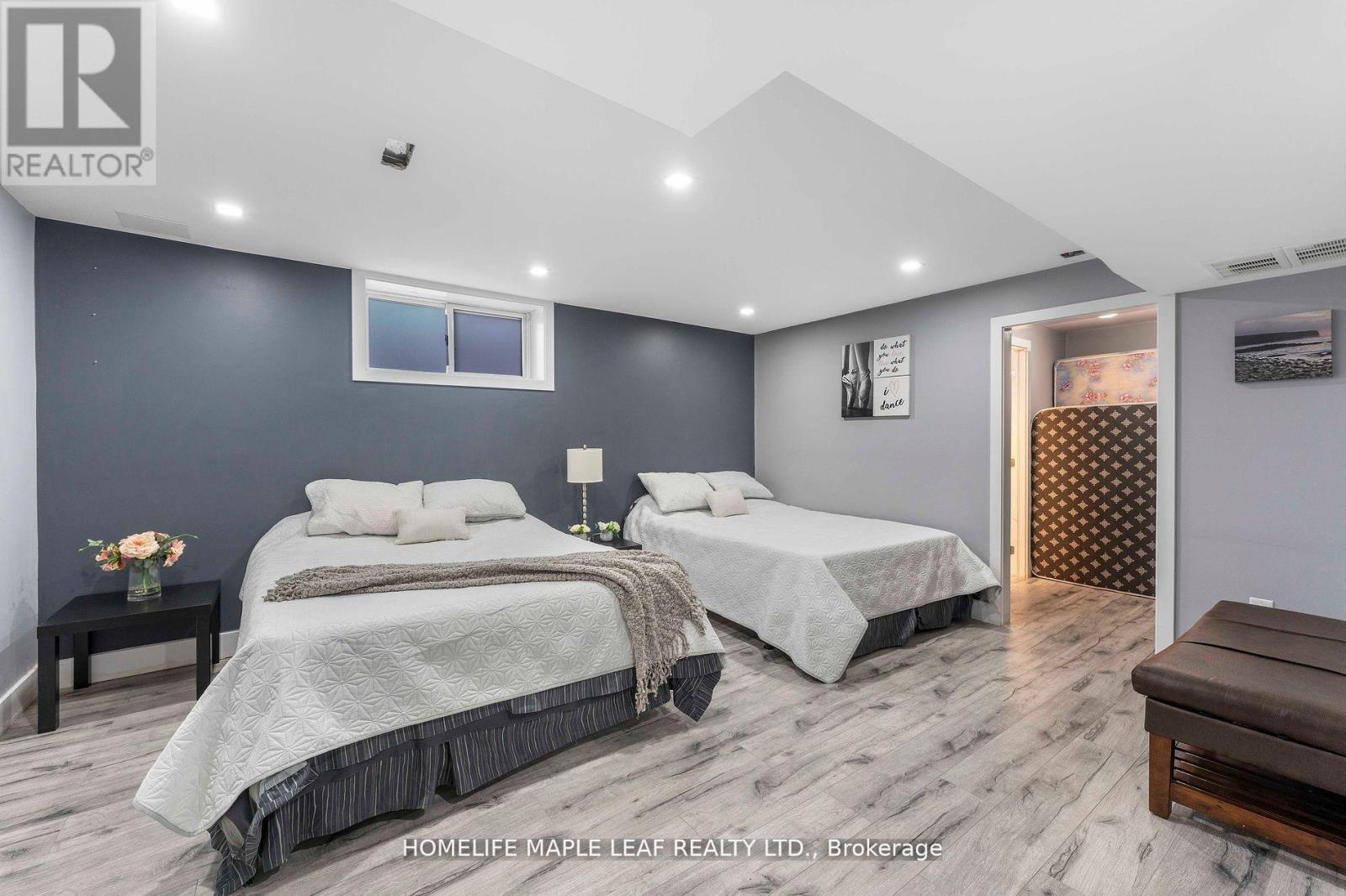 7588 Redstone Road, Mississauga, Ontario  L4T 2B9 - Photo 16 - W12418429