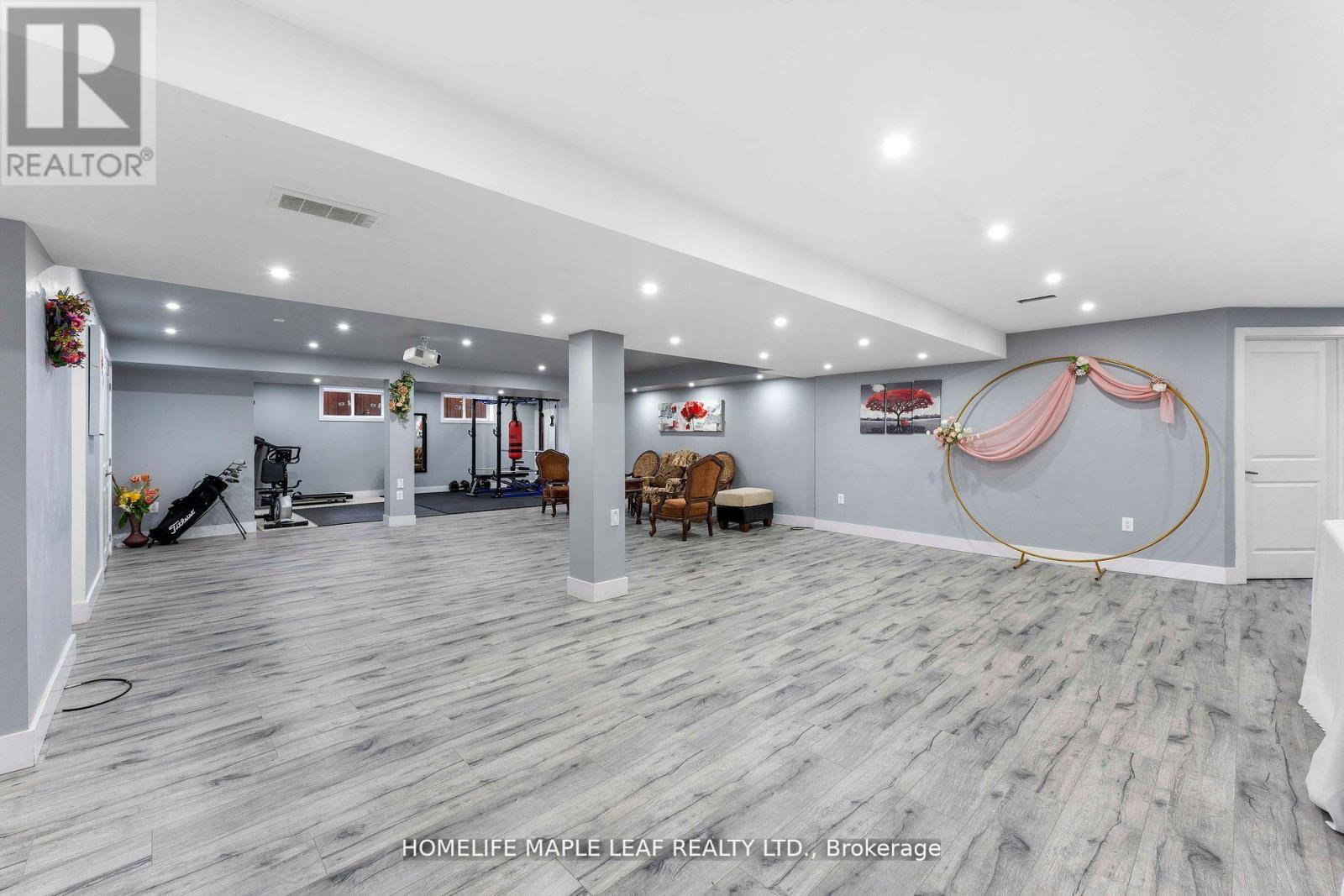 7588 Redstone Road, Mississauga, Ontario  L4T 2B9 - Photo 27 - W12418429