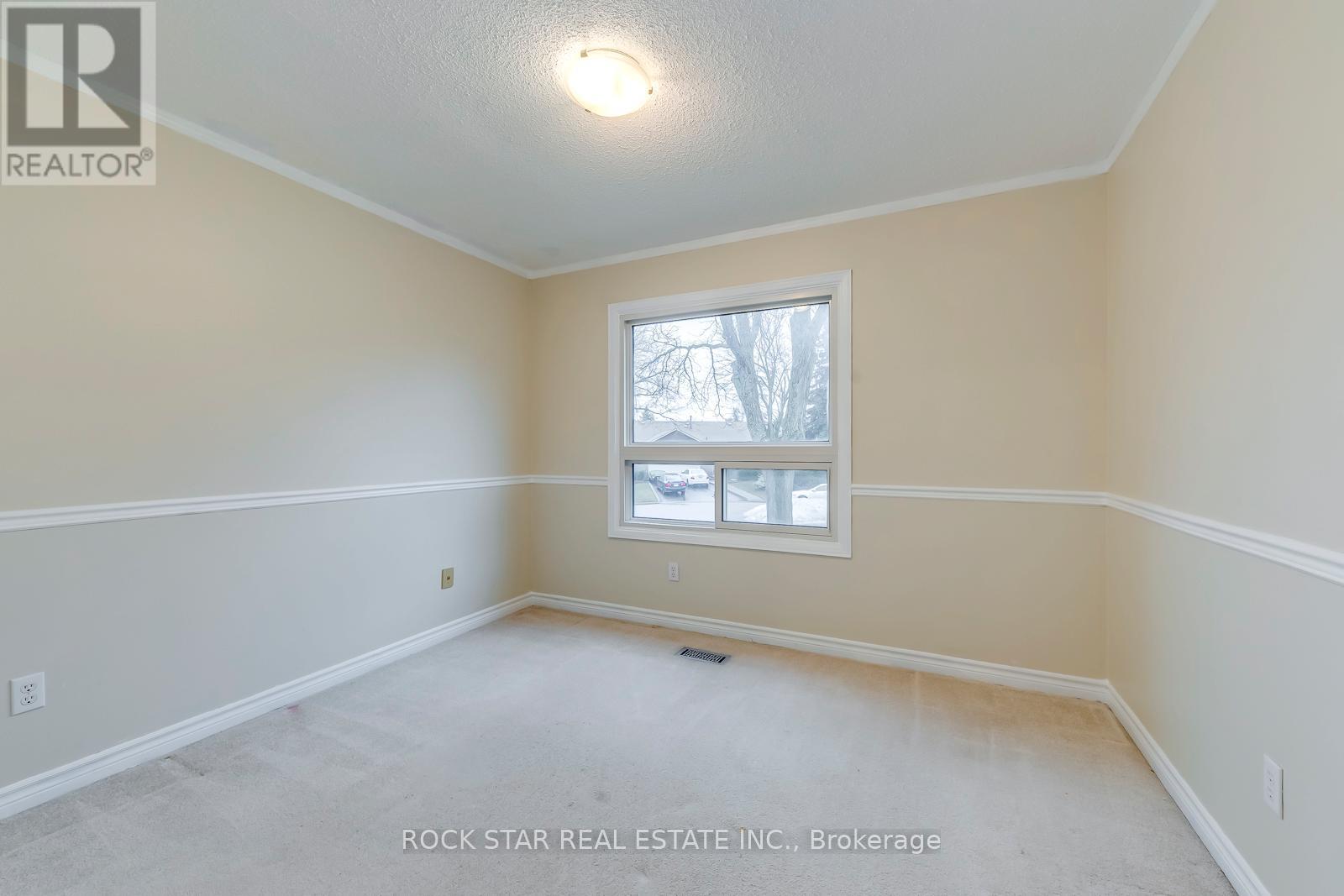 14 Cairnmore Court, Brampton, Ontario  L6Z 1T6 - Photo 22 - W12418471