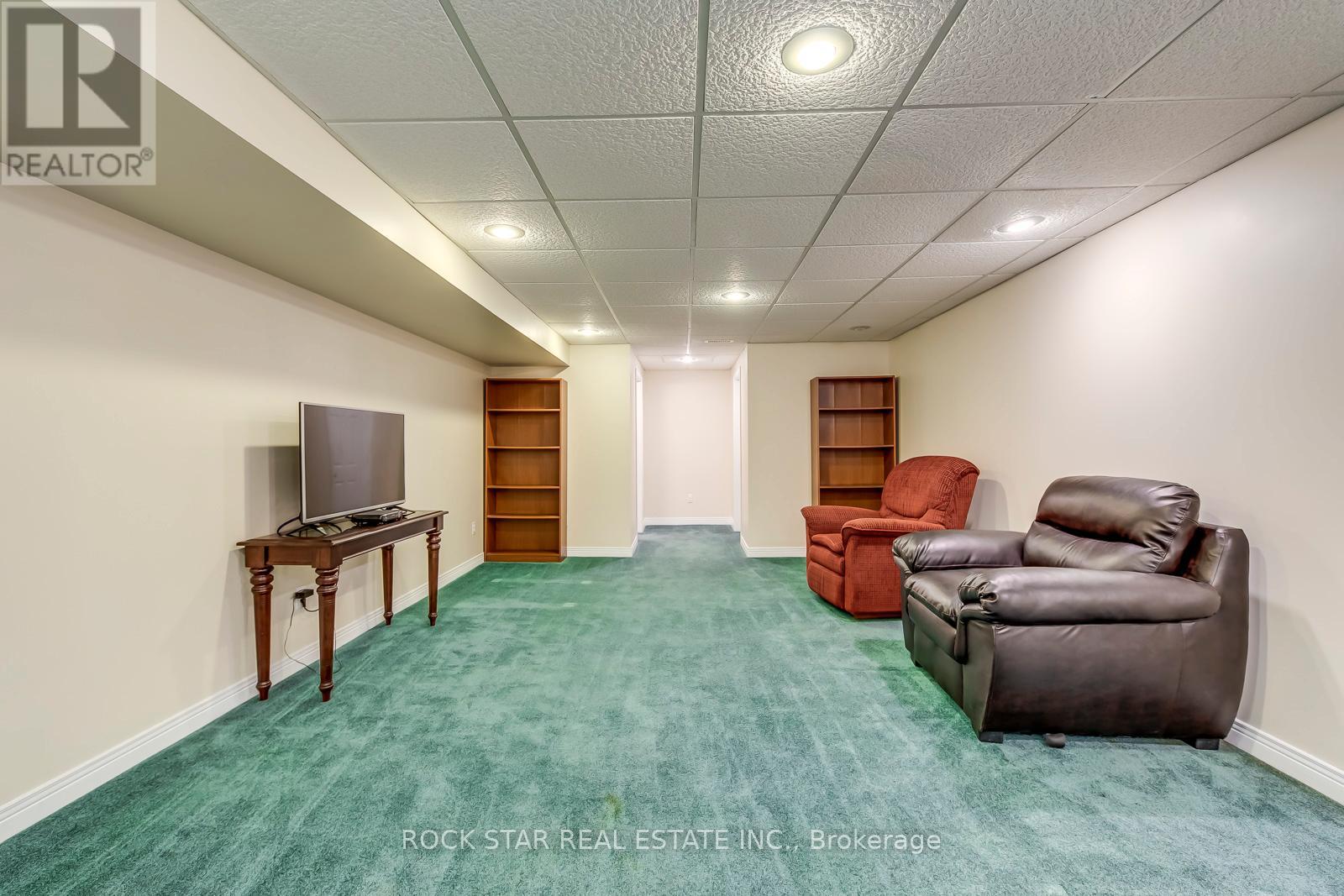 14 Cairnmore Court, Brampton, Ontario  L6Z 1T6 - Photo 32 - W12418471