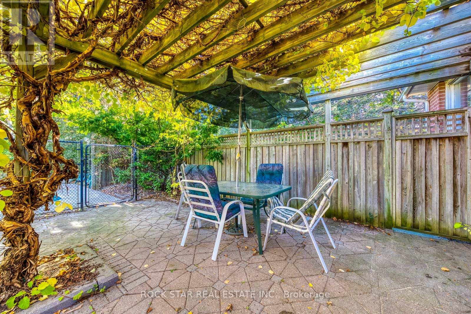 14 Cairnmore Court, Brampton, Ontario  L6Z 1T6 - Photo 38 - W12418471