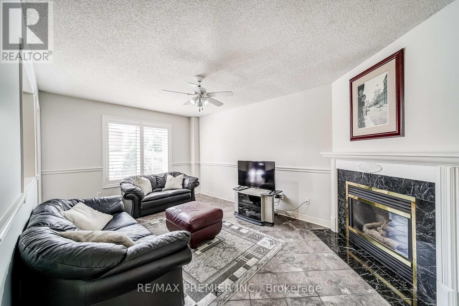 21 Berrydown Drive, Caledon, Ontario  L7E 1L6 - Photo 12 - W12418492