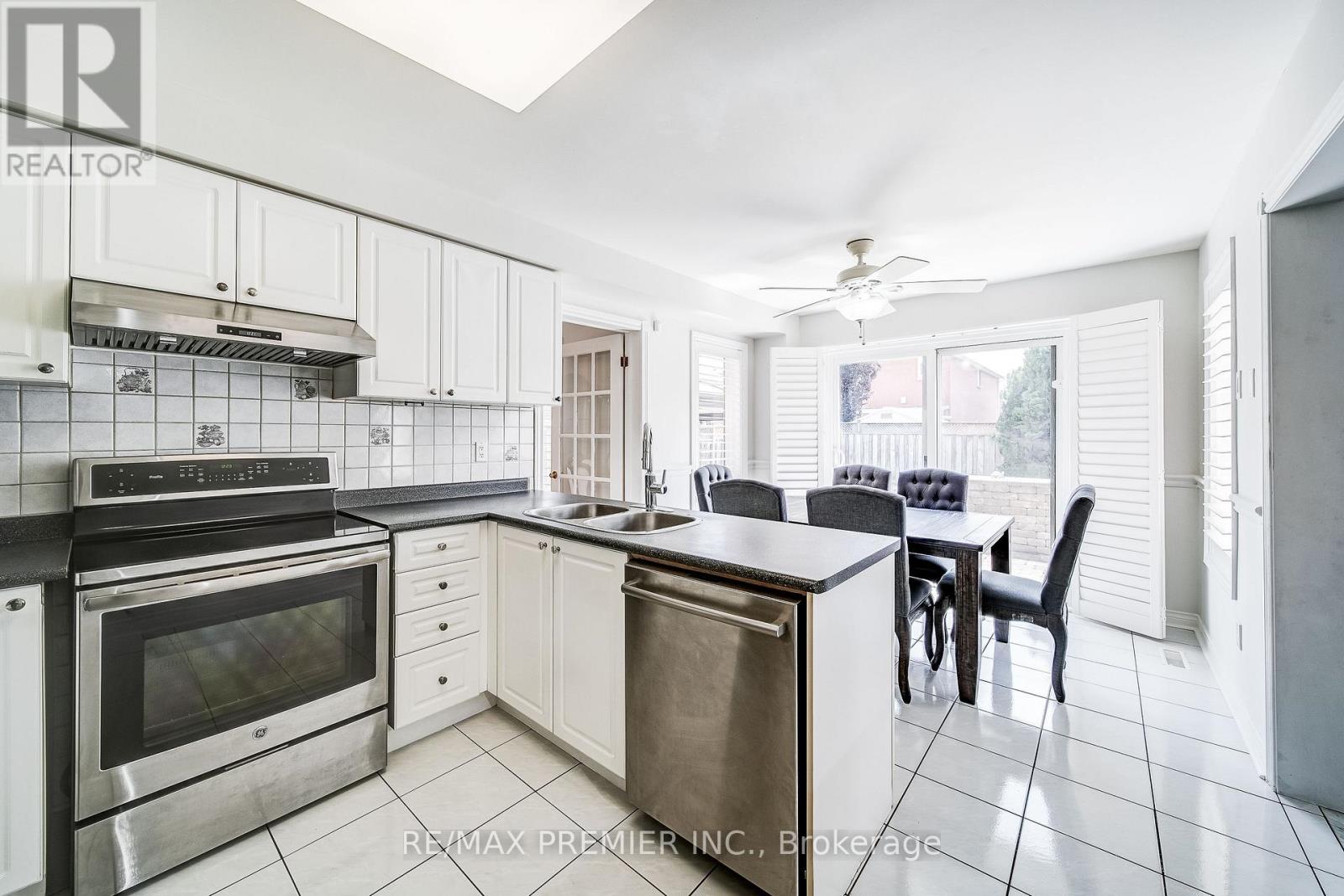 21 Berrydown Drive, Caledon, Ontario  L7E 1L6 - Photo 16 - W12418492