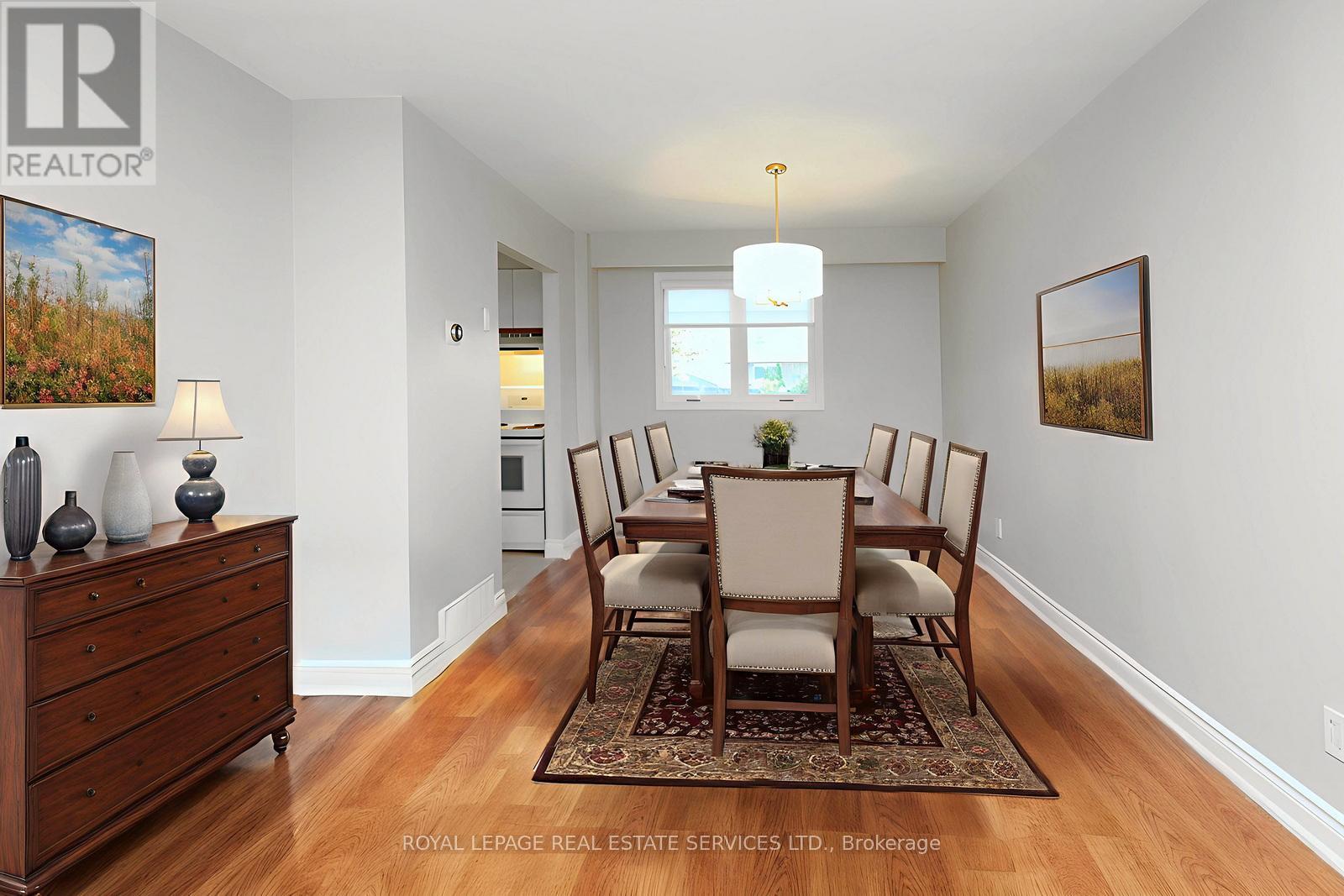 2549 Merrington Crescent, Mississauga, Ontario  L5K 2B8 - Photo 13 - W12418503