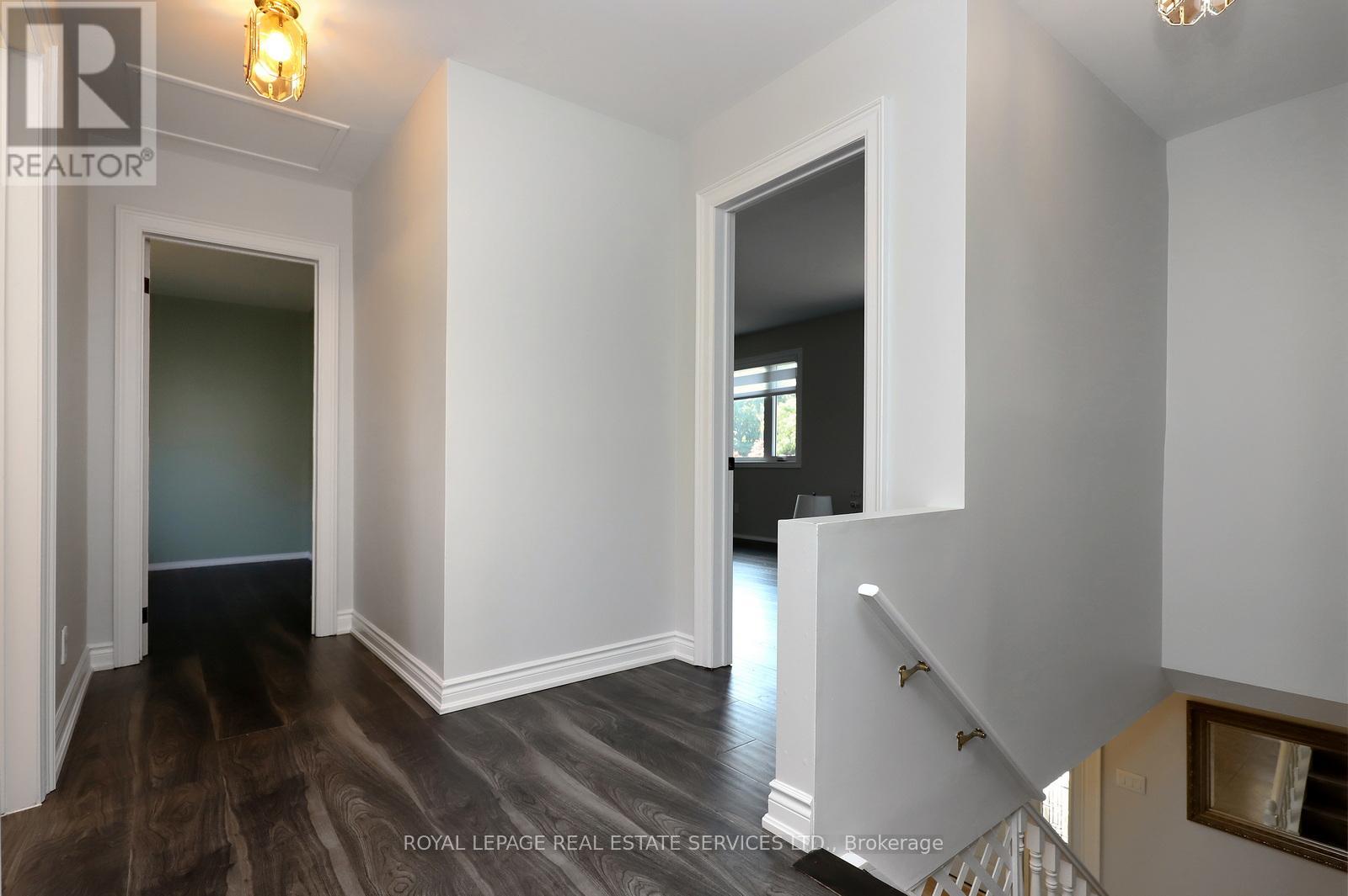 2549 Merrington Crescent, Mississauga, Ontario  L5K 2B8 - Photo 18 - W12418503