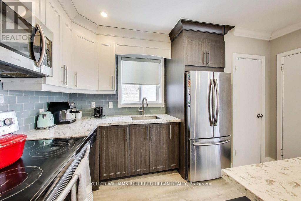 342 Hopewell Avenue, Toronto, Ontario  M6E 2S2 - Photo 11 - W12418528