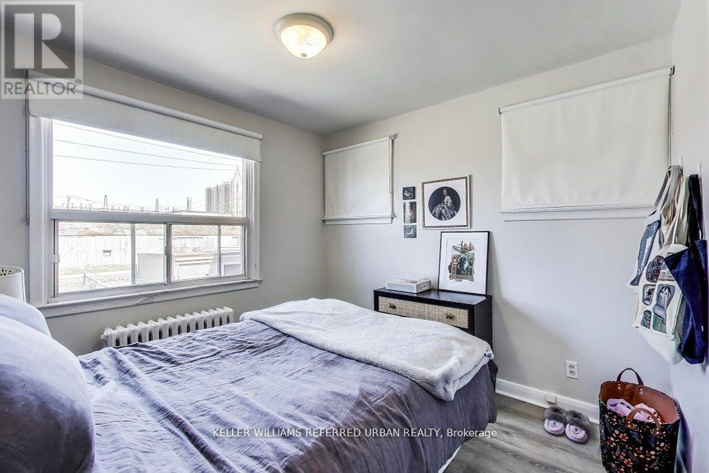 342 Hopewell Avenue, Toronto, Ontario  M6E 2S2 - Photo 15 - W12418528