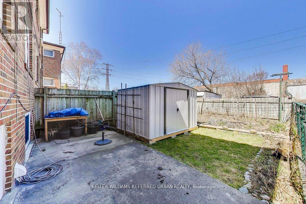 342 Hopewell Avenue, Toronto, Ontario  M6E 2S2 - Photo 18 - W12418528