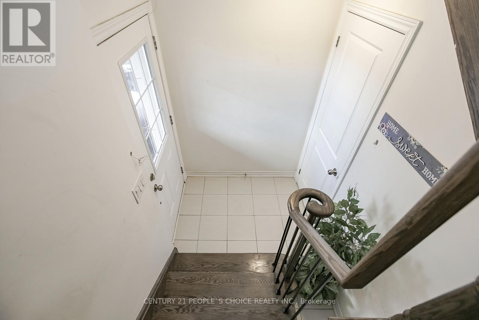 90 Hashmi Place, Brampton, Ontario  L6Y 6J9 - Photo 7 - W12418573
