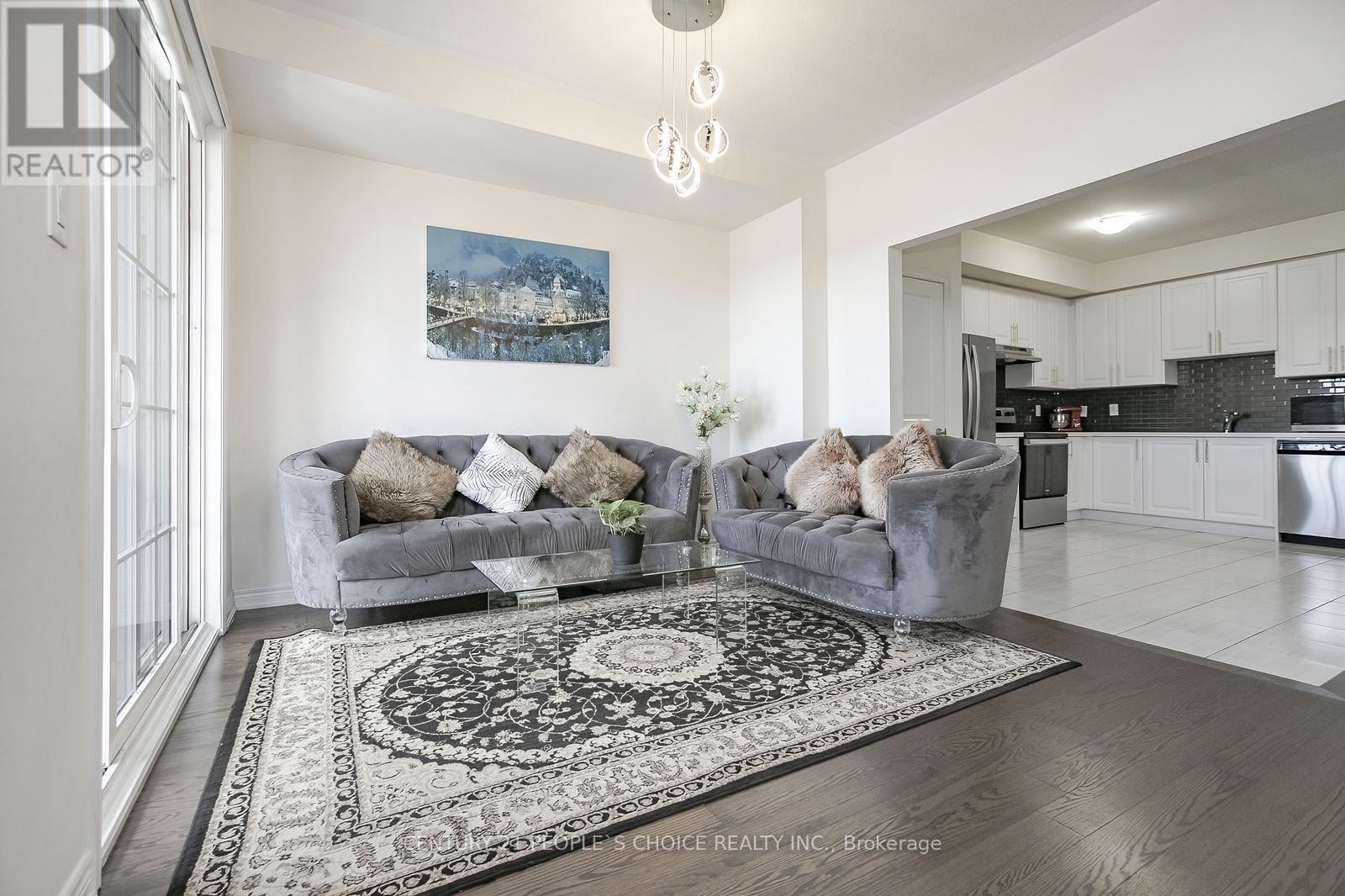 90 Hashmi Place, Brampton, Ontario  L6Y 6J9 - Photo 9 - W12418573
