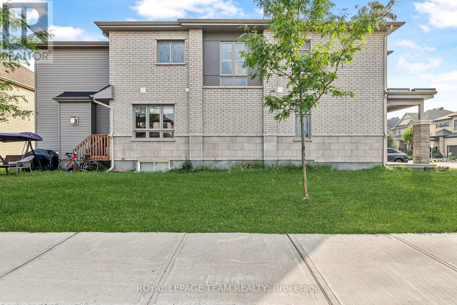 622 Parade Drive, Ottawa, Ontario  K2S 0Y7 - Photo 33 - X12376117