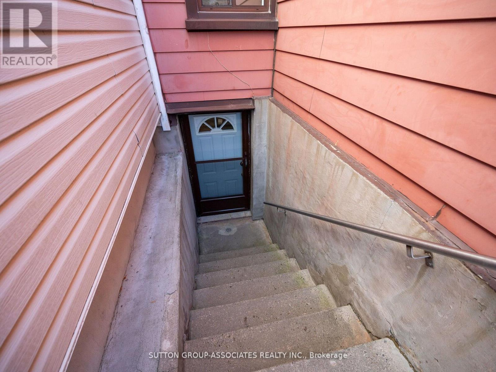 696 Crawford Street, Toronto, Ontario  M6G 3K2 - Photo 27 - C12418650