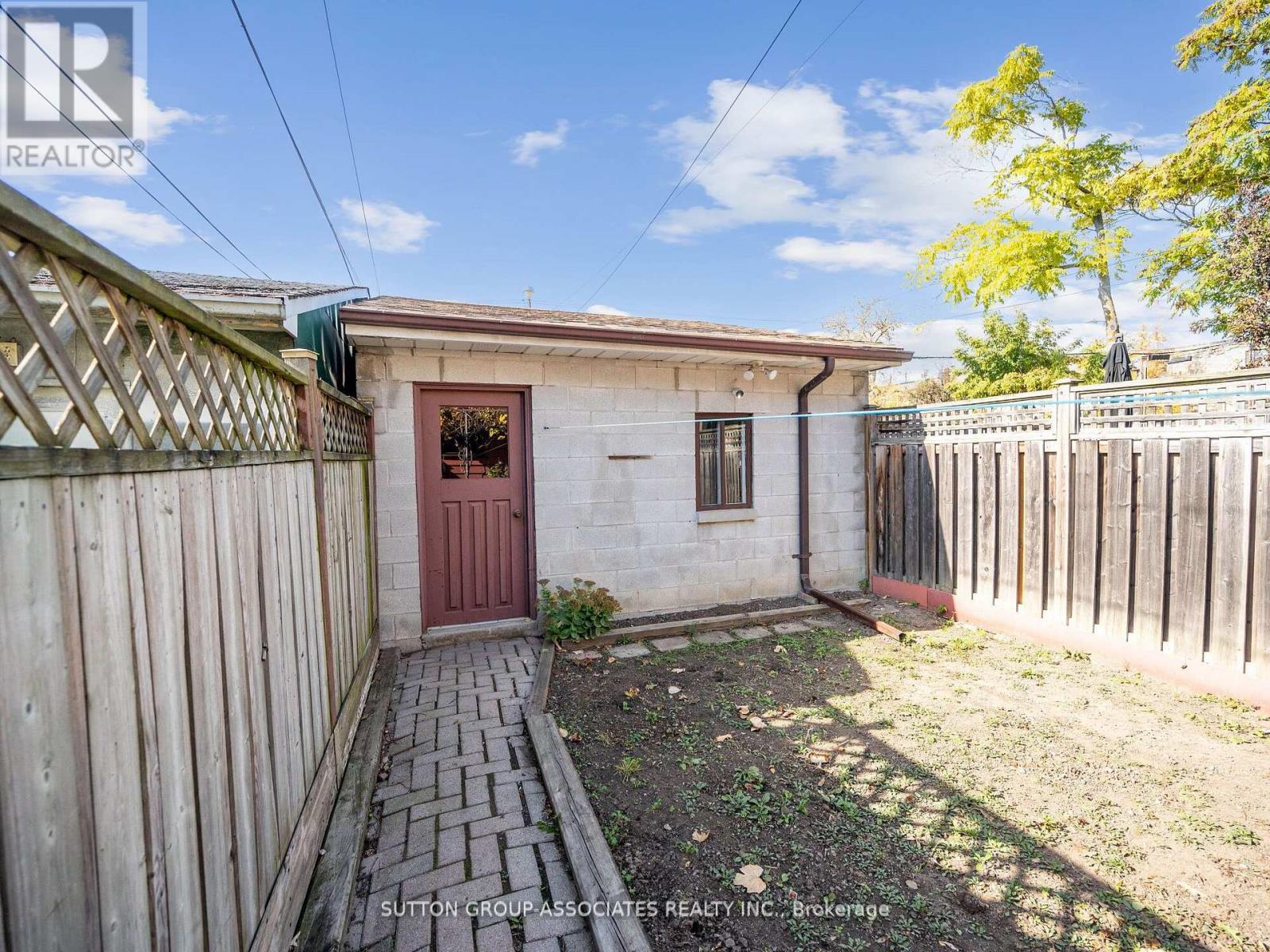 696 Crawford Street, Toronto, Ontario  M6G 3K2 - Photo 30 - C12418650