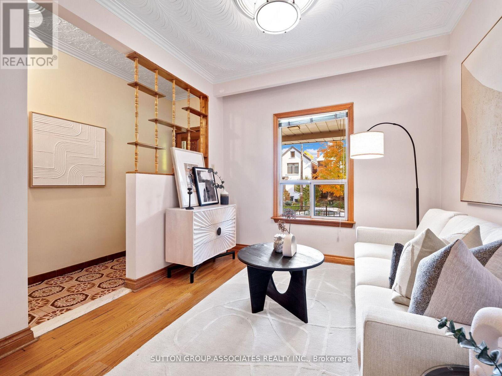 696 Crawford Street, Toronto, Ontario  M6G 3K2 - Photo 7 - C12418650
