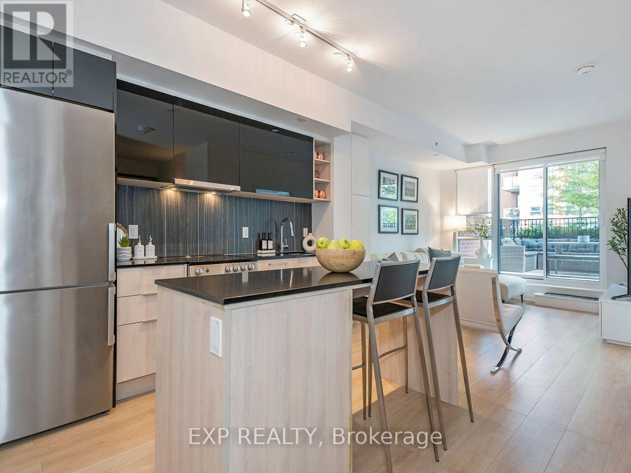 736 - 31 Tippett Road, Toronto, Ontario  M3H 0C8 - Photo 1 - C12418698