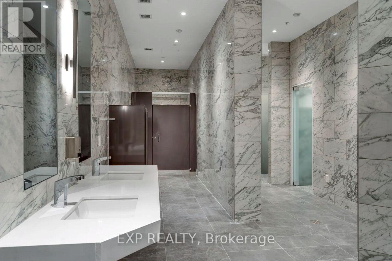 736 - 31 Tippett Road, Toronto, Ontario  M3H 0C8 - Photo 38 - C12418698