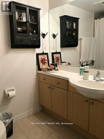 408 - 763 Bay Street, Toronto, Ontario  M5G 2R3 - Photo 11 - C12418701