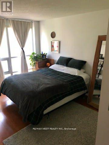 408 - 763 Bay Street, Toronto, Ontario  M5G 2R3 - Photo 9 - C12418701