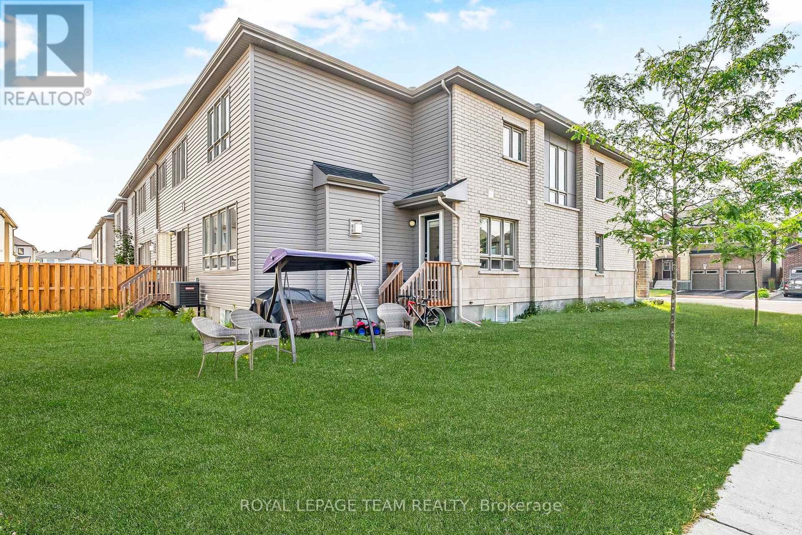 622 Parade Drive, Ottawa, Ontario  K2S 0Y7 - Photo 34 - X12376117