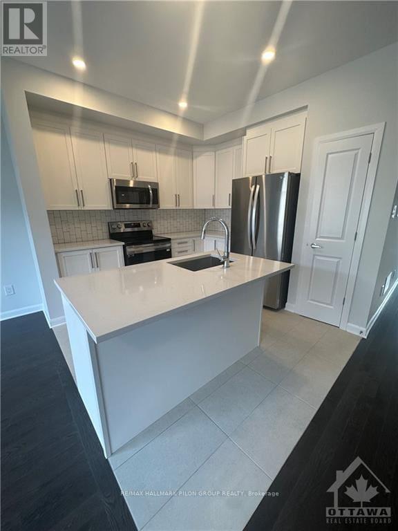 191 Shallow Pond Place, Ottawa, Ontario  K4A 5P2 - Photo 4 - X12393819