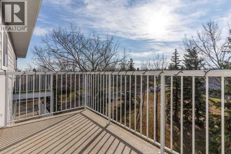 402, 5418 52 Street, Camrose, Alberta  T4V 2J2 - Photo 11 - A2217099