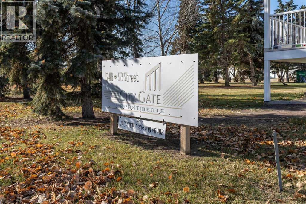402, 5418 52 Street, Camrose, Alberta  T4V 2J2 - Photo 2 - A2217099