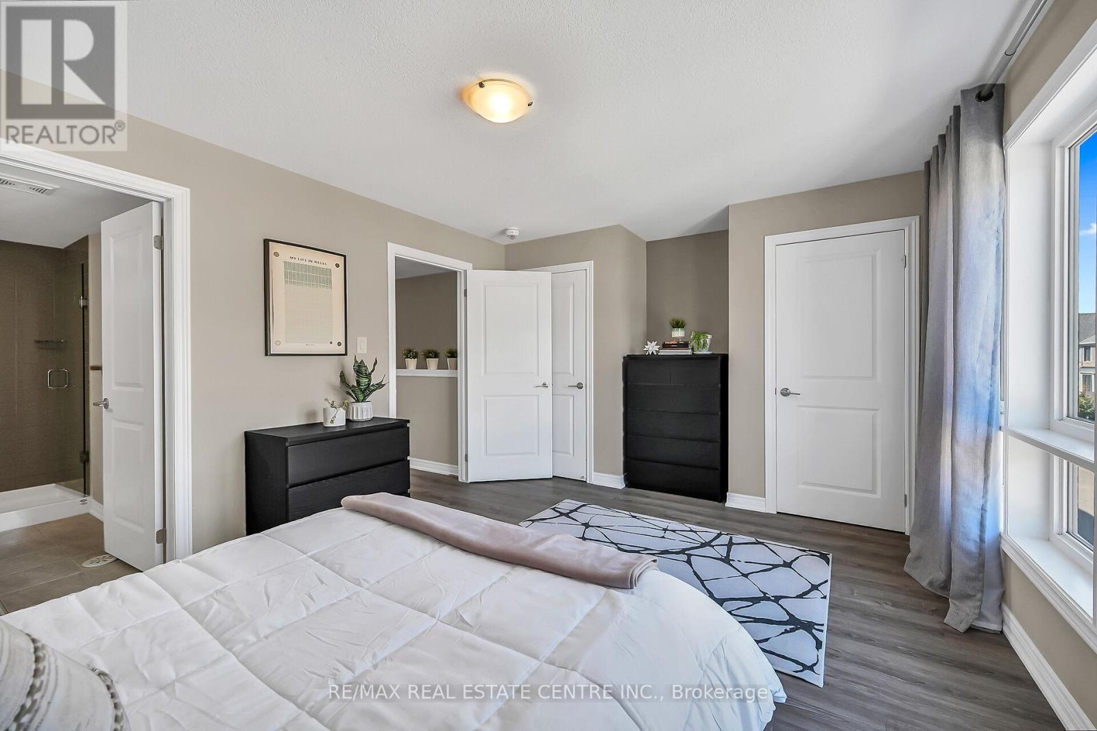 61 Esplanade Lane, Grimsby, Ontario  L3M 0H2 - Photo 20 - X12418474