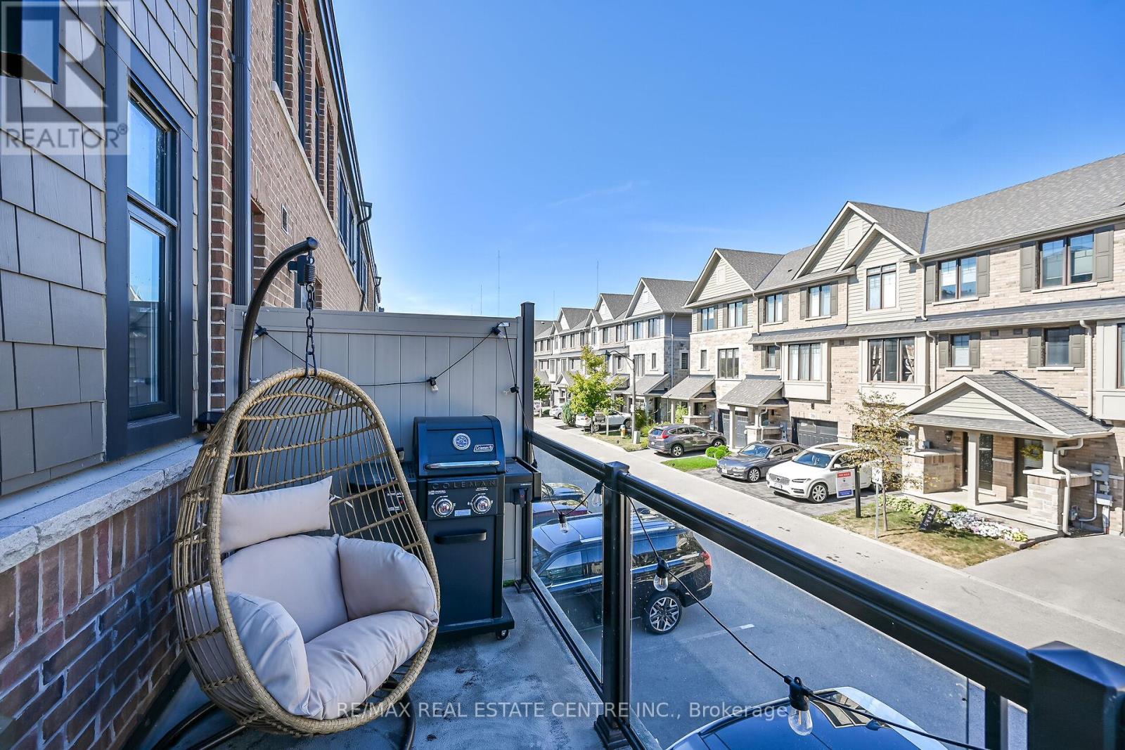 61 Esplanade Lane, Grimsby, Ontario  L3M 0H2 - Photo 34 - X12418474