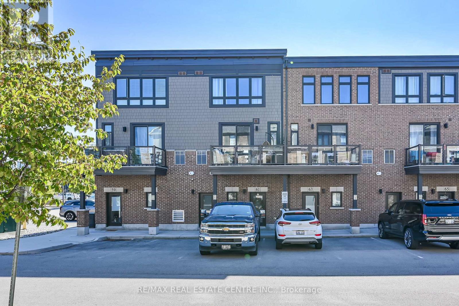 61 Esplanade Lane, Grimsby, Ontario  L3M 0H2 - Photo 36 - X12418474