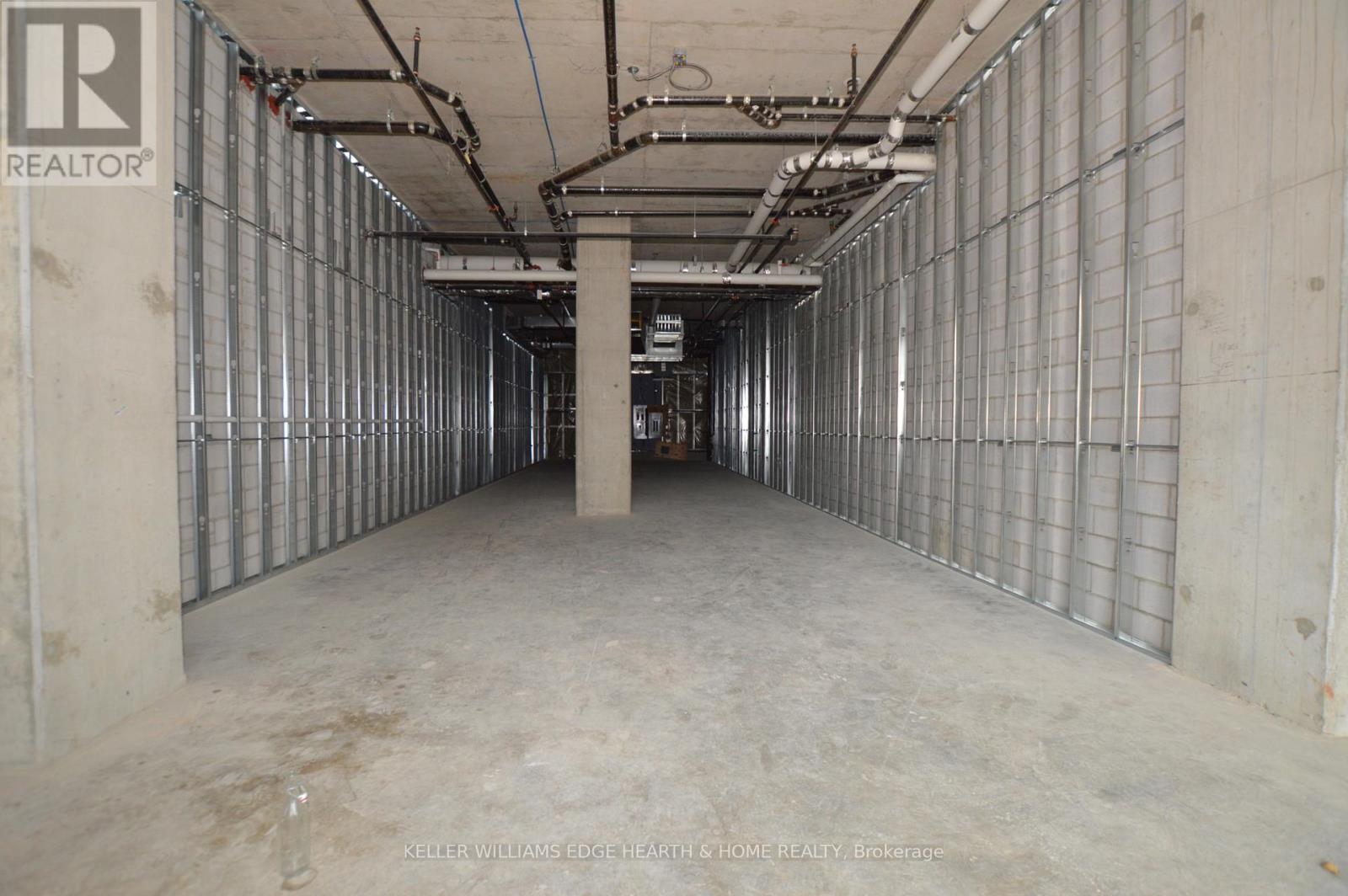 3 - 101 Locke Street S, Hamilton, Ontario L8P 4A6 - Photo 13 - X12418488