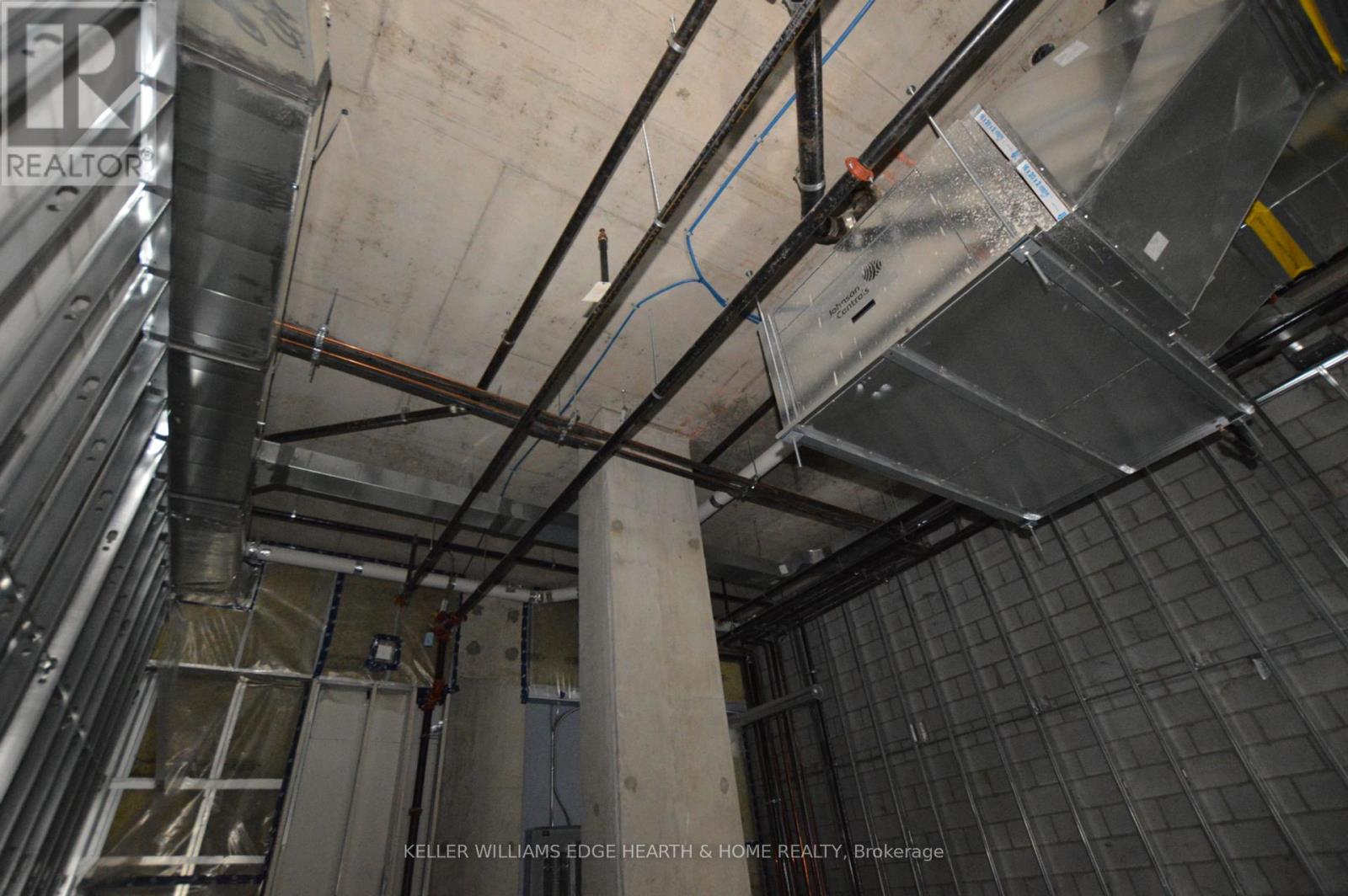 3 - 101 Locke Street S, Hamilton, Ontario L8P 4A6 - Photo 9 - X12418488