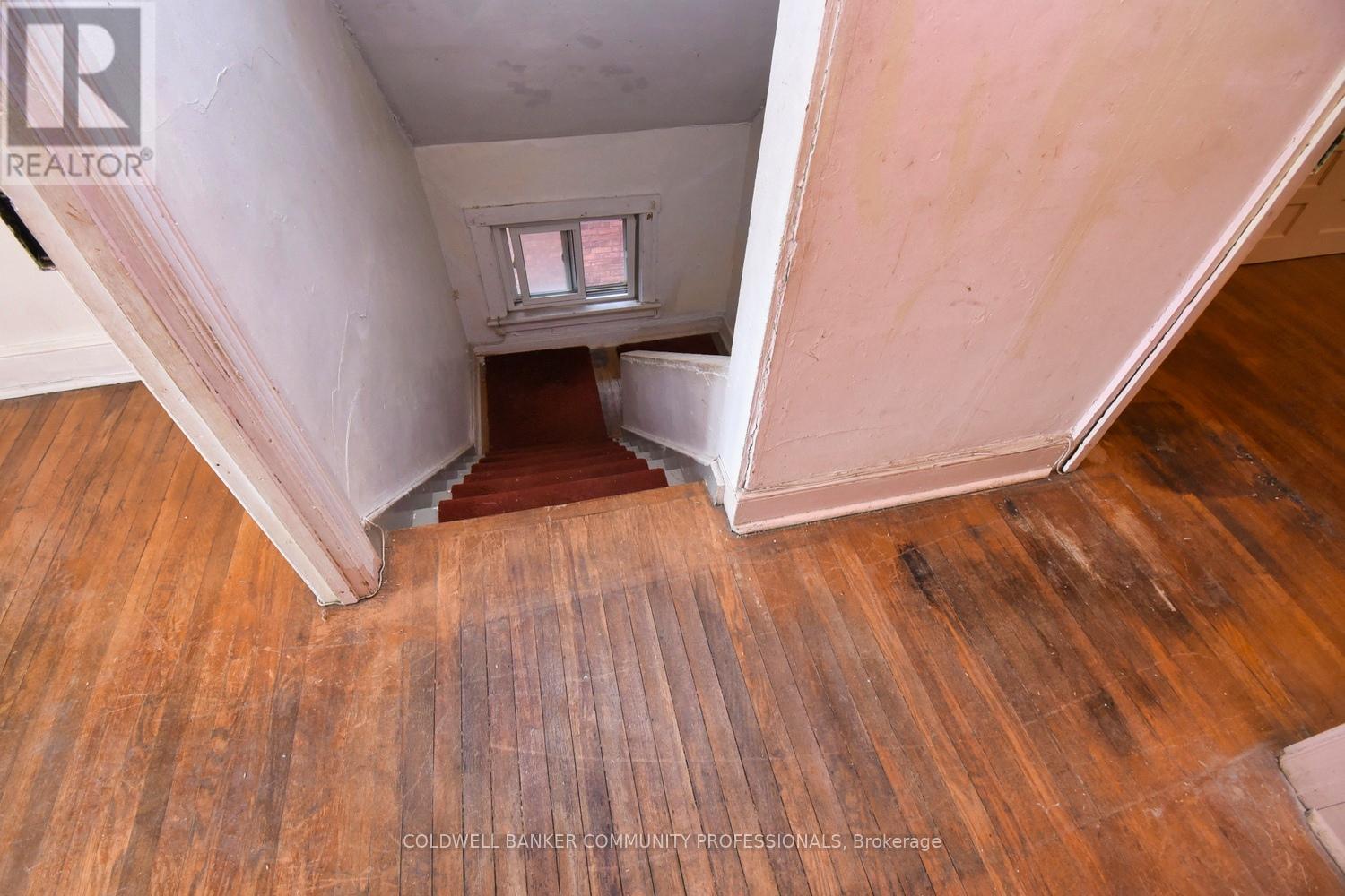 14 Spruceside Avenue, Hamilton, Ontario  L8P 3Y3 - Photo 14 - X12418555