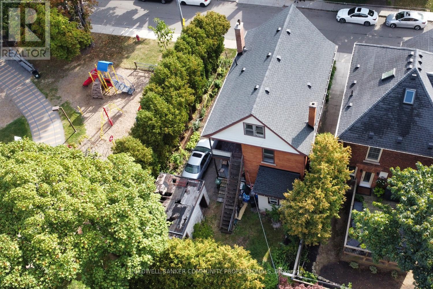 14 Spruceside Avenue, Hamilton, Ontario  L8P 3Y3 - Photo 34 - X12418555