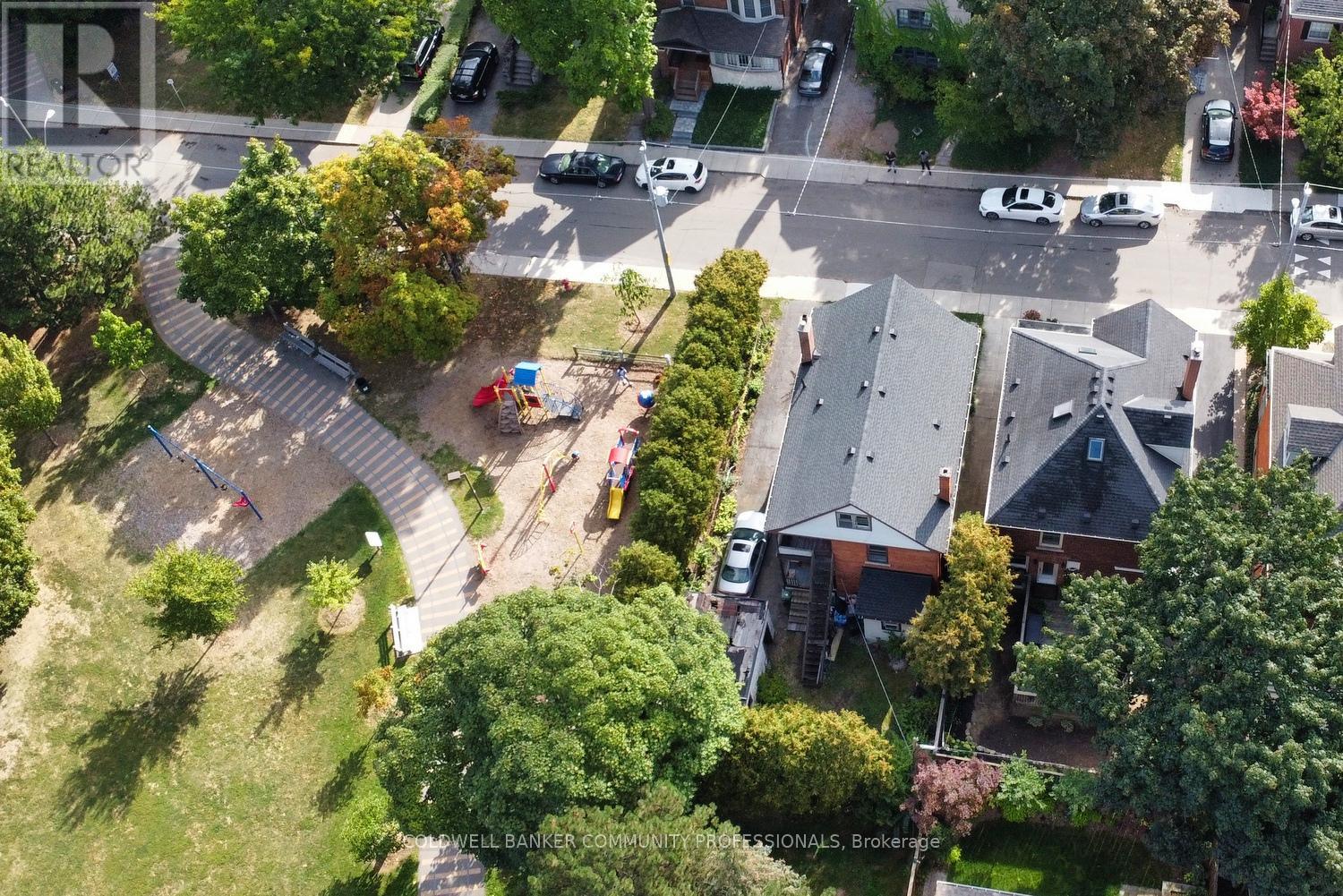 14 Spruceside Avenue, Hamilton, Ontario  L8P 3Y3 - Photo 35 - X12418555