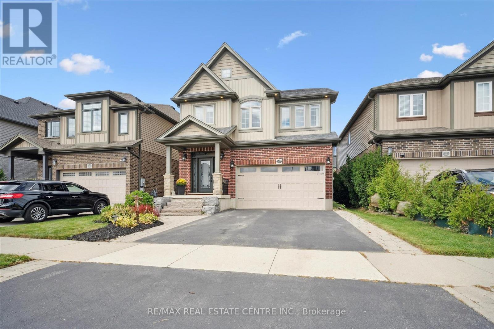 267 Hardcastle Drive, Cambridge, Ontario  N1S 0A9 - Photo 4 - X12418602