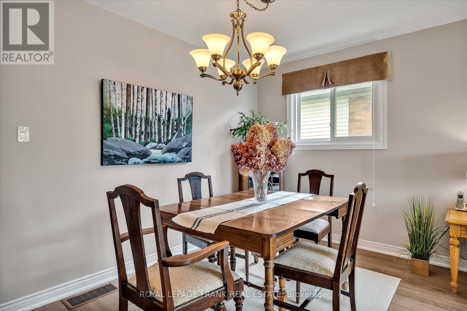 2114 Easthill Drive, Peterborough, Ontario  K9L 1Y8 - Photo 10 - X12418768