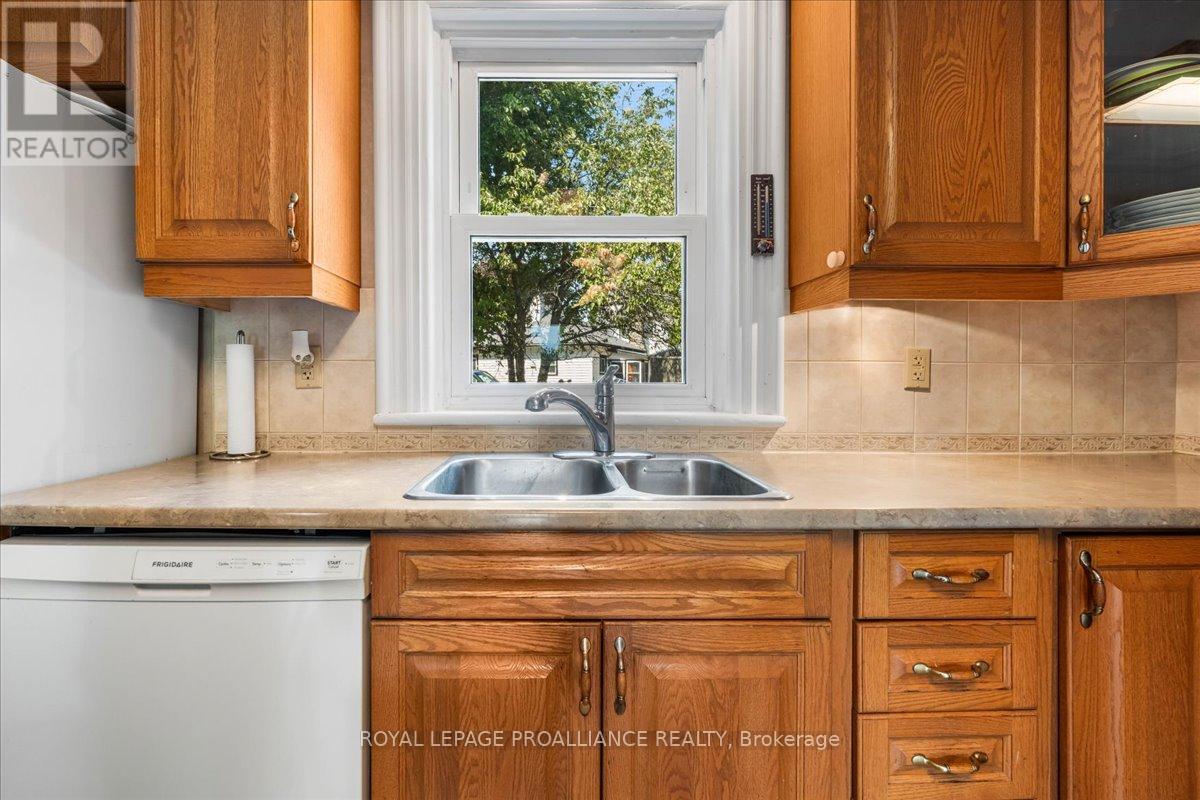 1436 County Road 15, Prince Edward County, Ontario  K0K 2T0 - Photo 10 - X12418821