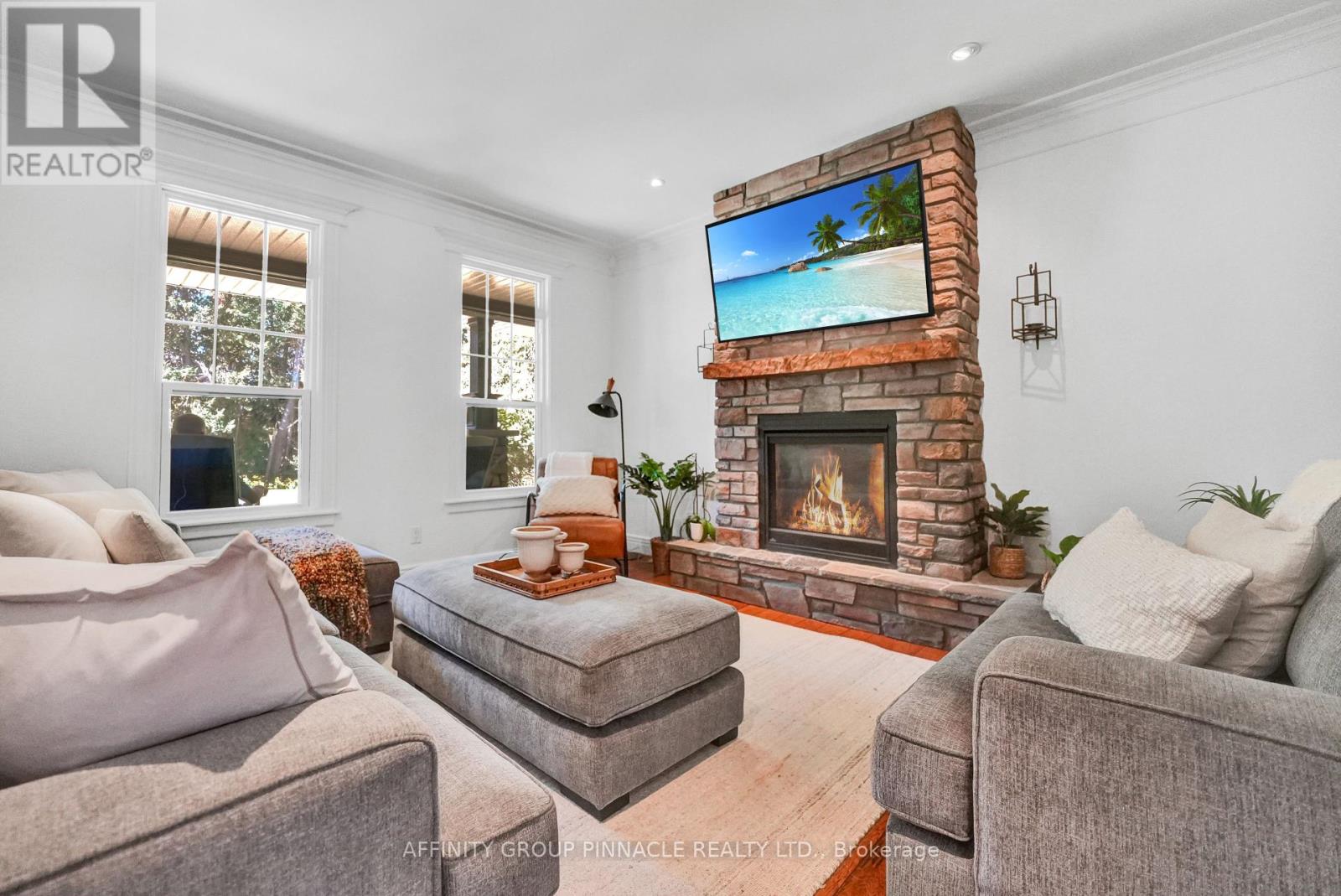 297 St Luke's Road, Kawartha Lakes, Ontario  K9V 4R5 - Photo 15 - X12418837