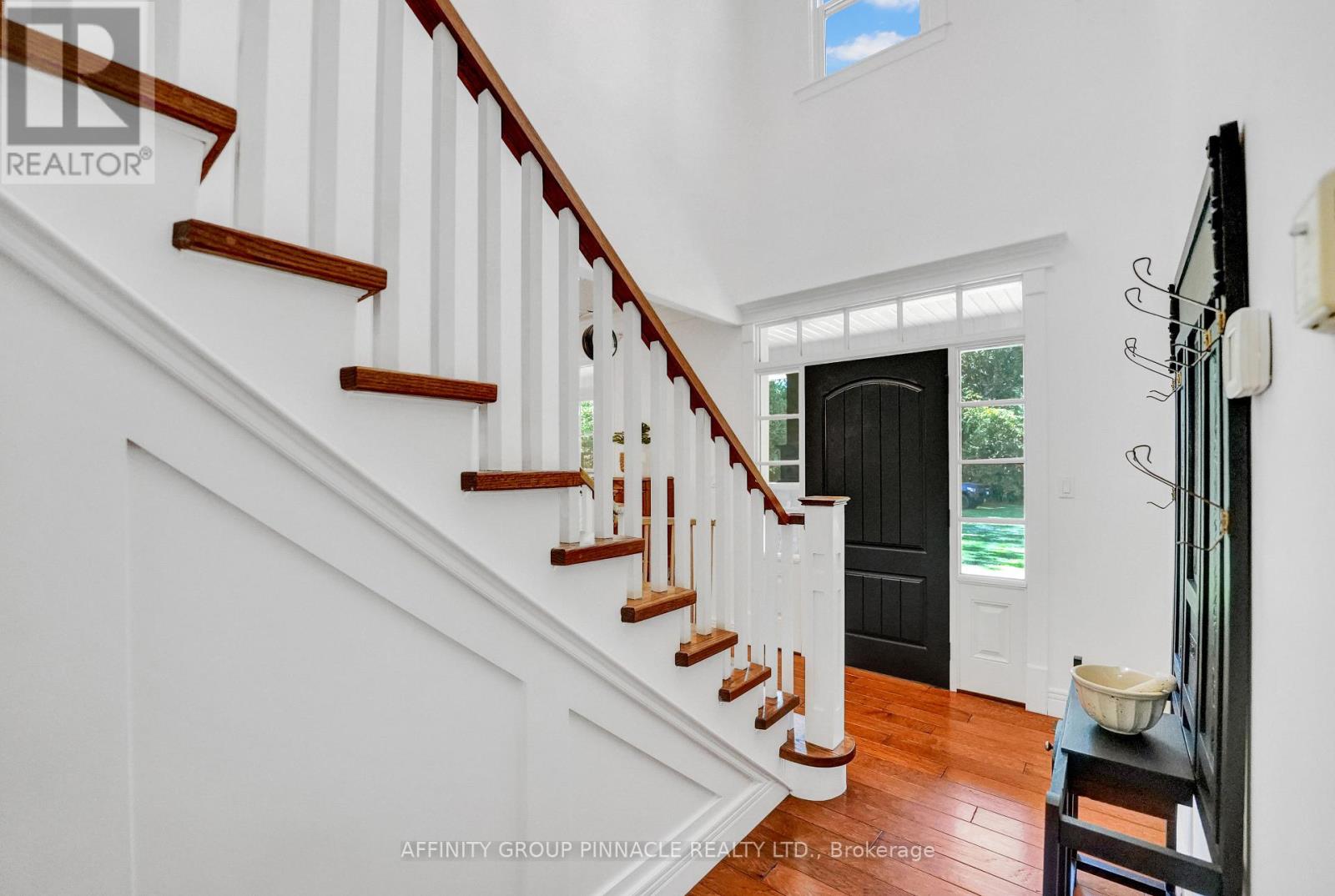 297 St Luke's Road, Kawartha Lakes, Ontario  K9V 4R5 - Photo 18 - X12418837