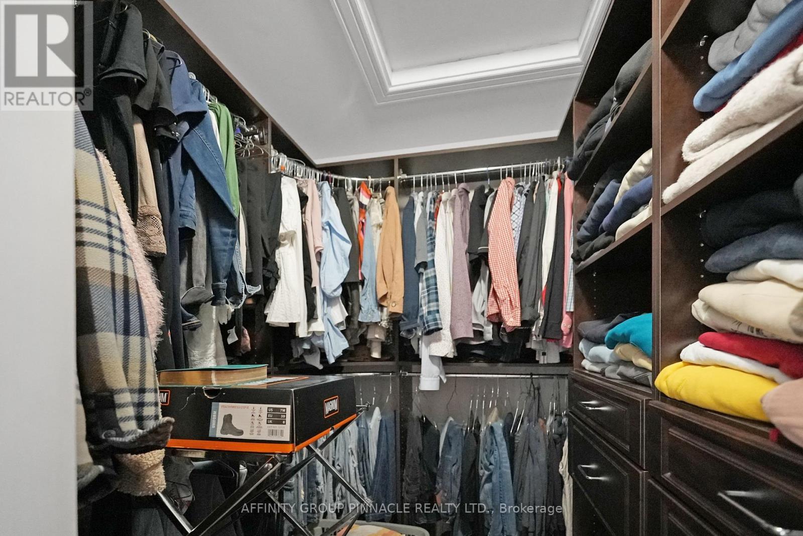 297 St Luke's Road, Kawartha Lakes, Ontario  K9V 4R5 - Photo 21 - X12418837