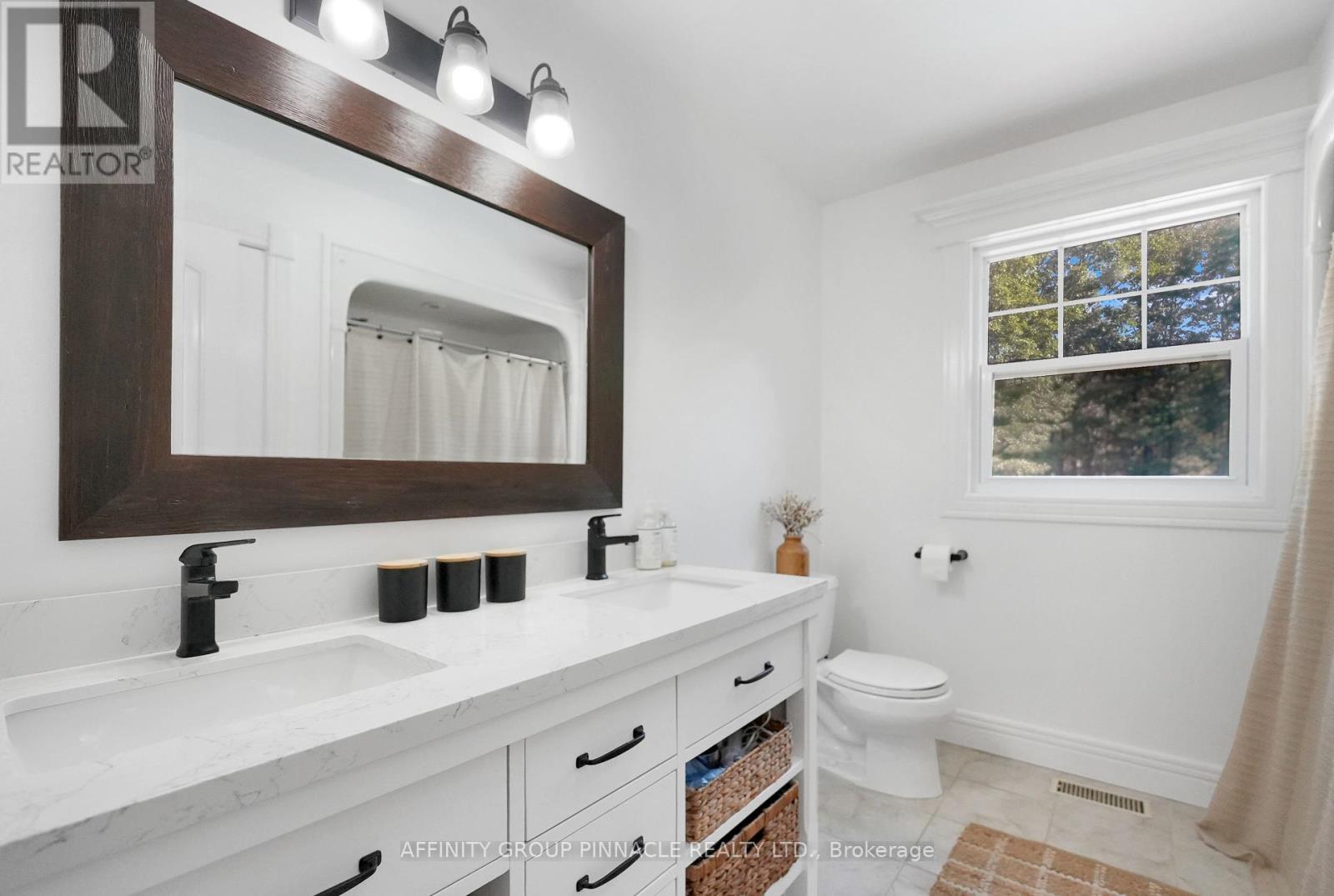 297 St Luke's Road, Kawartha Lakes, Ontario  K9V 4R5 - Photo 29 - X12418837