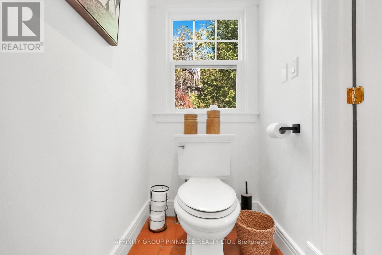 297 St Luke's Road, Kawartha Lakes, Ontario  K9V 4R5 - Photo 31 - X12418837