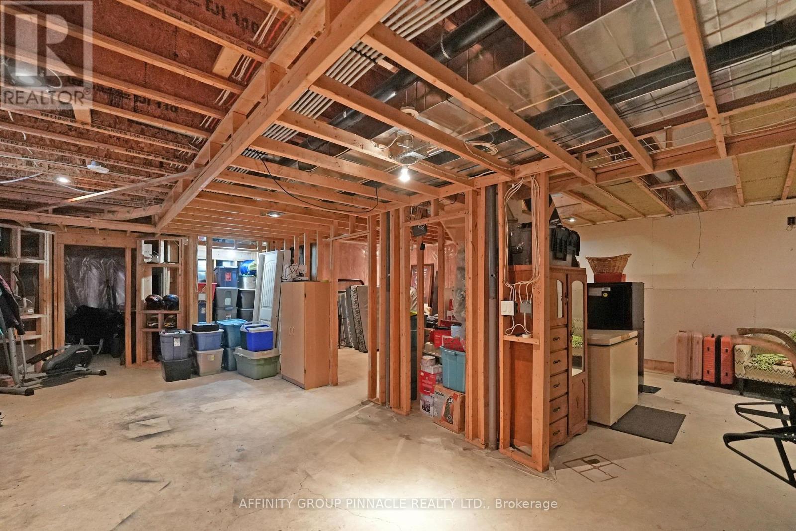 297 St Luke's Road, Kawartha Lakes, Ontario  K9V 4R5 - Photo 32 - X12418837