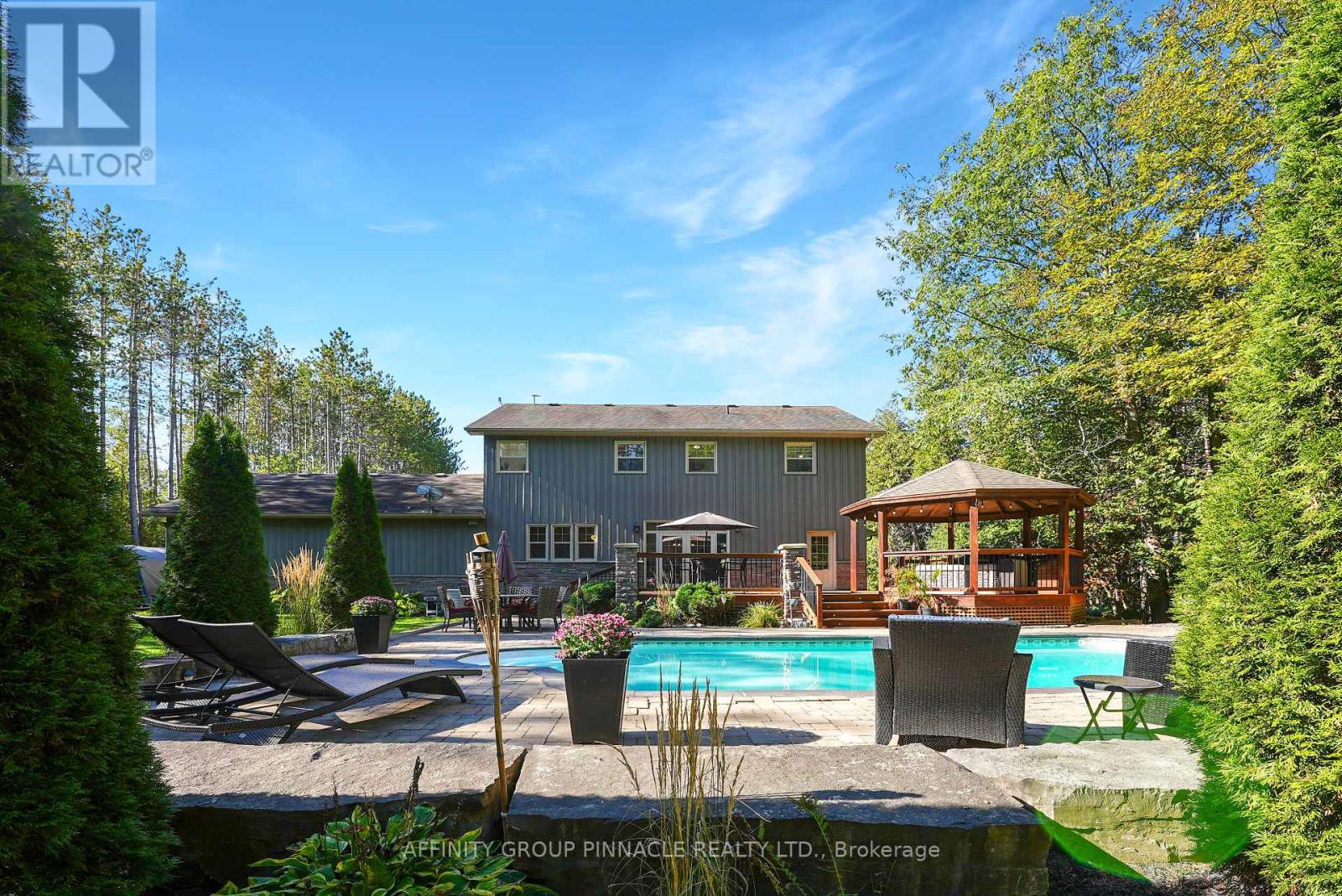 297 St Luke's Road, Kawartha Lakes, Ontario  K9V 4R5 - Photo 36 - X12418837